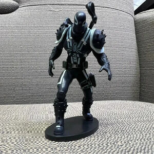 Disney Marvel Spider-Man Agent Venom 4-Inch Action Figure Cake Topper Black